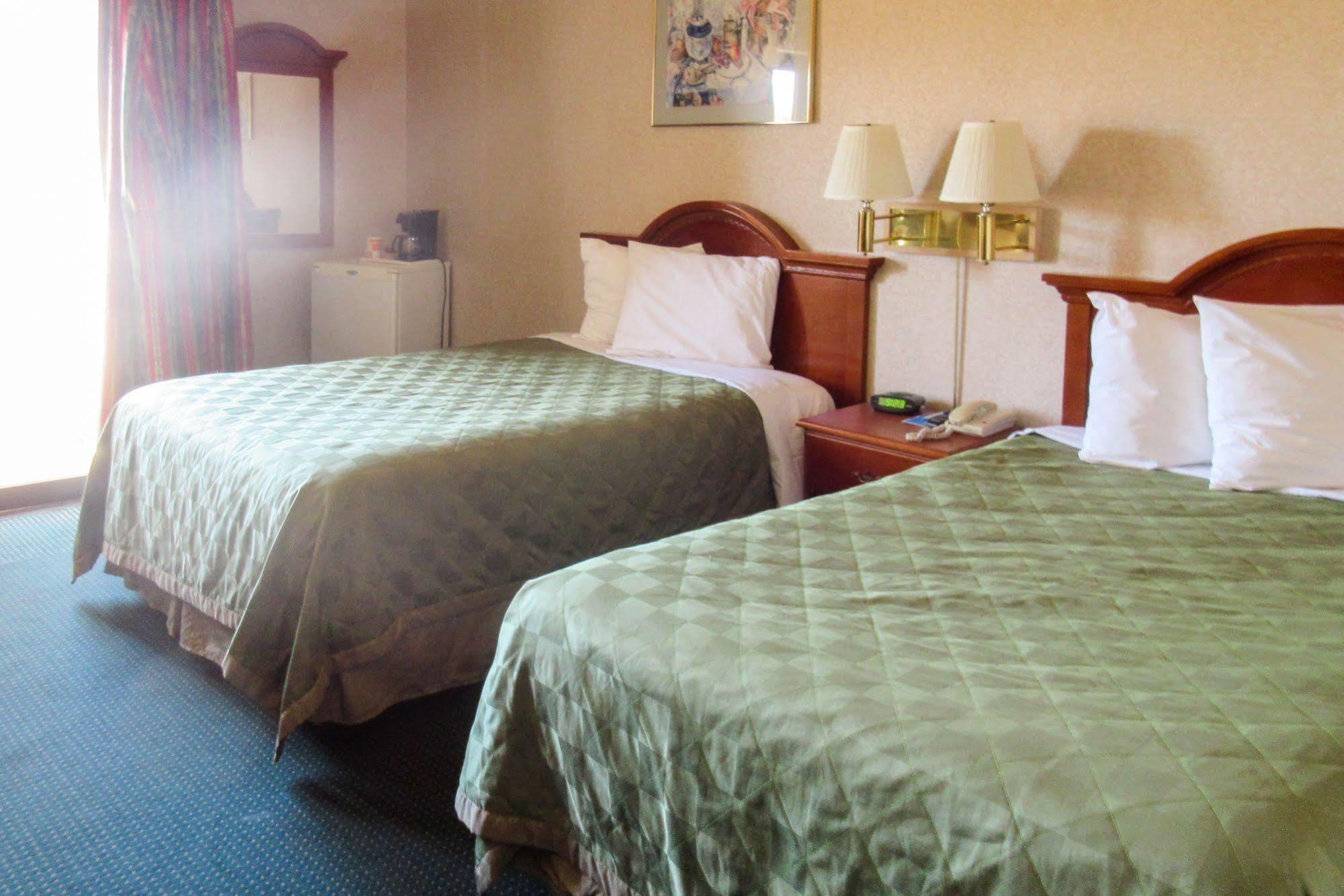 San Bernandino Inn & Suites San Bernardino Zewnętrze zdjęcie