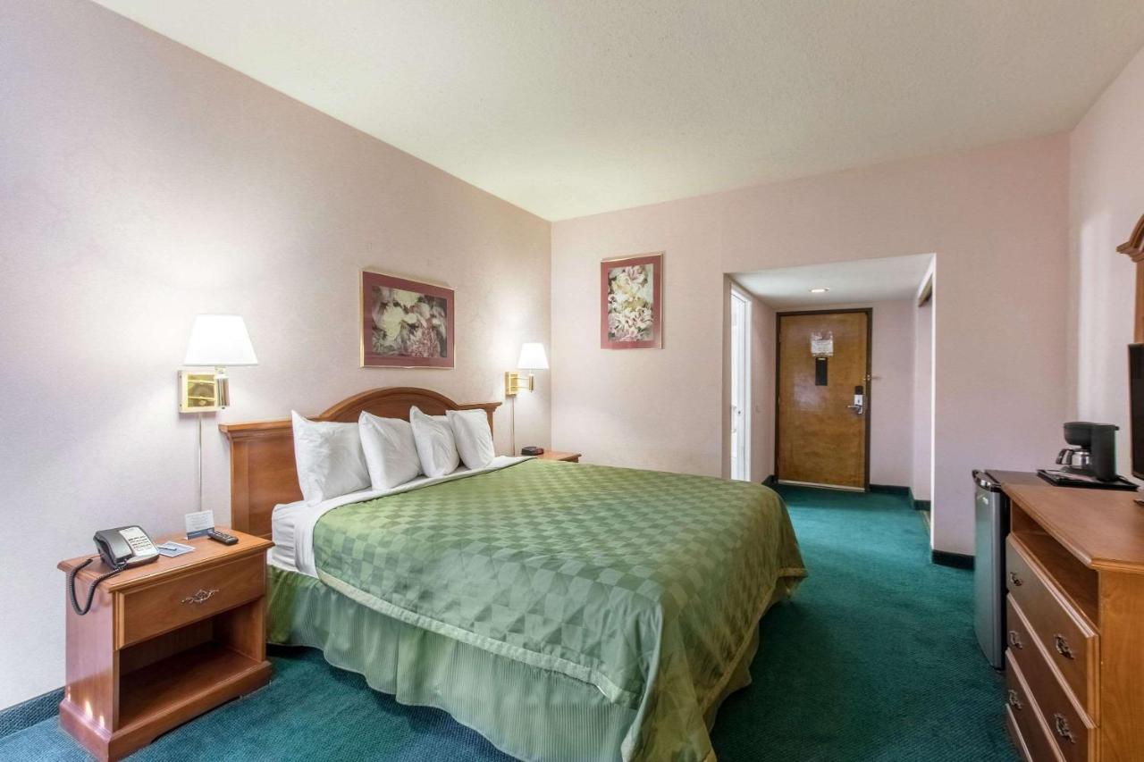 San Bernandino Inn & Suites San Bernardino Zewnętrze zdjęcie